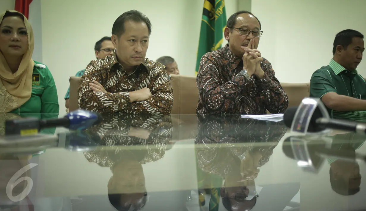 Djan Faridz memberikan keterangan pers terkait pemecatan Lulung di Kantor DPP PPP, Jakarta, Senin (13/3). Sebelumnya, Lulung sudah mendeklarasikan dukungan ke Anies-Sandi di Pilgub DKI, dan hal tersebut melanggar AD/ART. (Liputan6.com/Faizal Fanani)