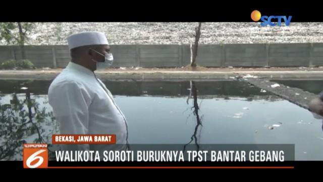 Walikota Bekasi Rahmat Effendi tantang Gubernur DKI Jakarta Anies Baswedan  datangi TPST Bantar Gebang untuk melihat persoalan sampah yang menggunung.