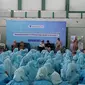 Para santriwati Pesantren Bumi Sholawat mengikuti acara Perjalanan Ramadan Bersama Lebih Bermakna, Paragon Goes to Pesantren, di Pesantren Bumi Shalawat, Sidoarjo, Senin, 3 April 2023. (dok. Liputan6.com/Dinny Mutiah)