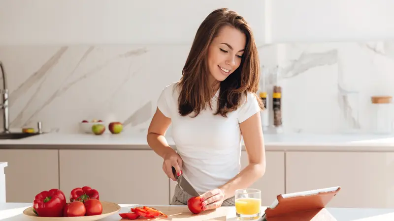 Ilustrasi memasak/copyright shutterstock