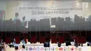 Suasana ruang pengajuan perbaikan daftar calon dan syarat calon anggota DPR Pemilu 2019 di Jakarta, Selasa (31/7). KPU membuka pengajuan perbaikan hingga Selasa (31/7) pukul 23.59 WIB. (Liputan6.com/Helmi Fithriansyah)