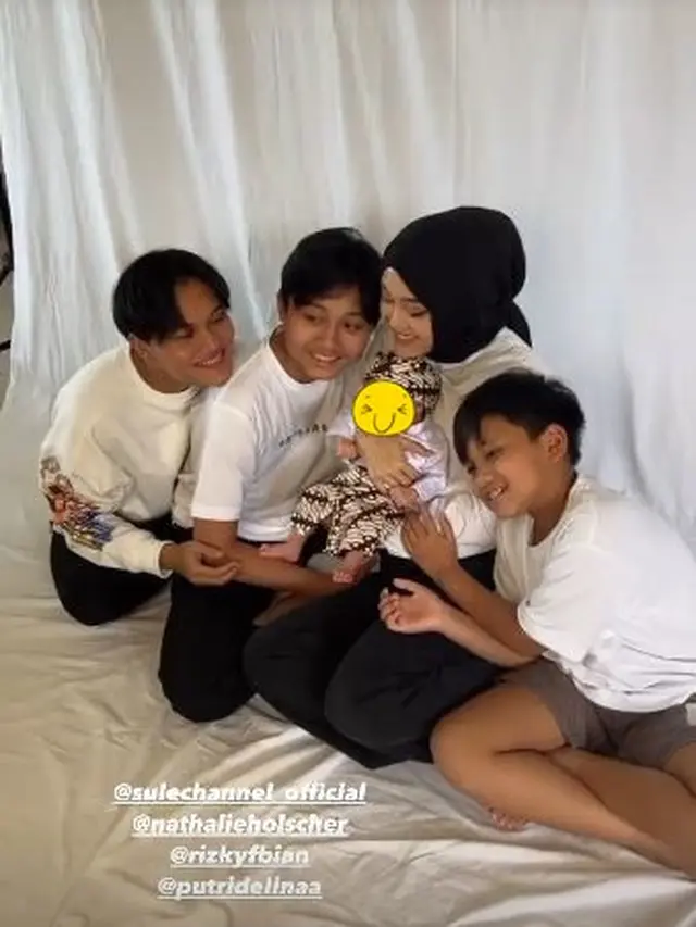 6 Pemotretan Keluarga Sule dan Nathalie Holscher Bareng Baby Adzam, Harmonis
