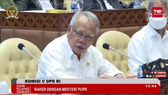 Menteri Pekerjaan Umum dan Perumahan Rakyat (PUPR) Basuki Hadimuljono dalam Rapat Dengar Pendapat dengan Komisi V DPR RI, Senin (28/11/2022).