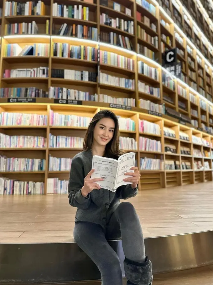 Potret Terbaru Karen Vendela