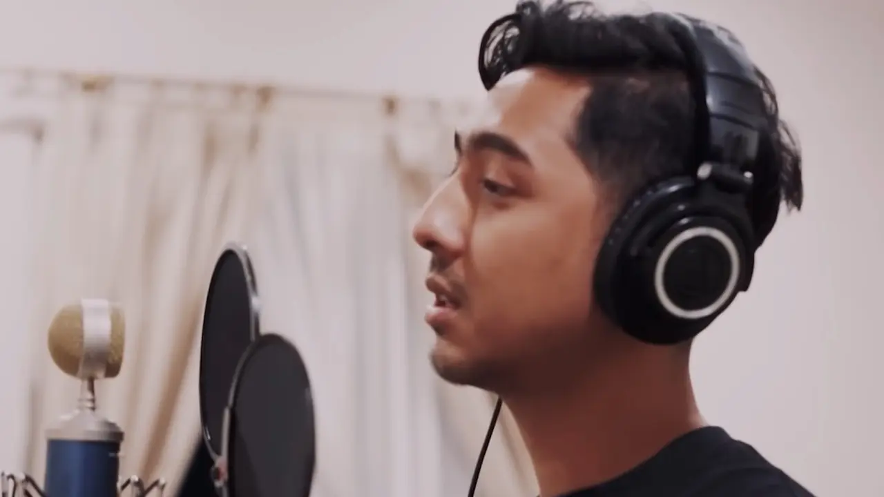 Arya Saloka