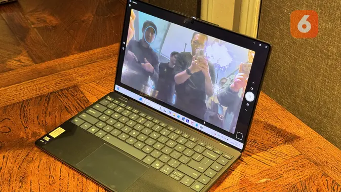 <p>Lenovo Yoga Slim 9i Aura Edition. (Liputan6.com/ Yuslianson)</p>
