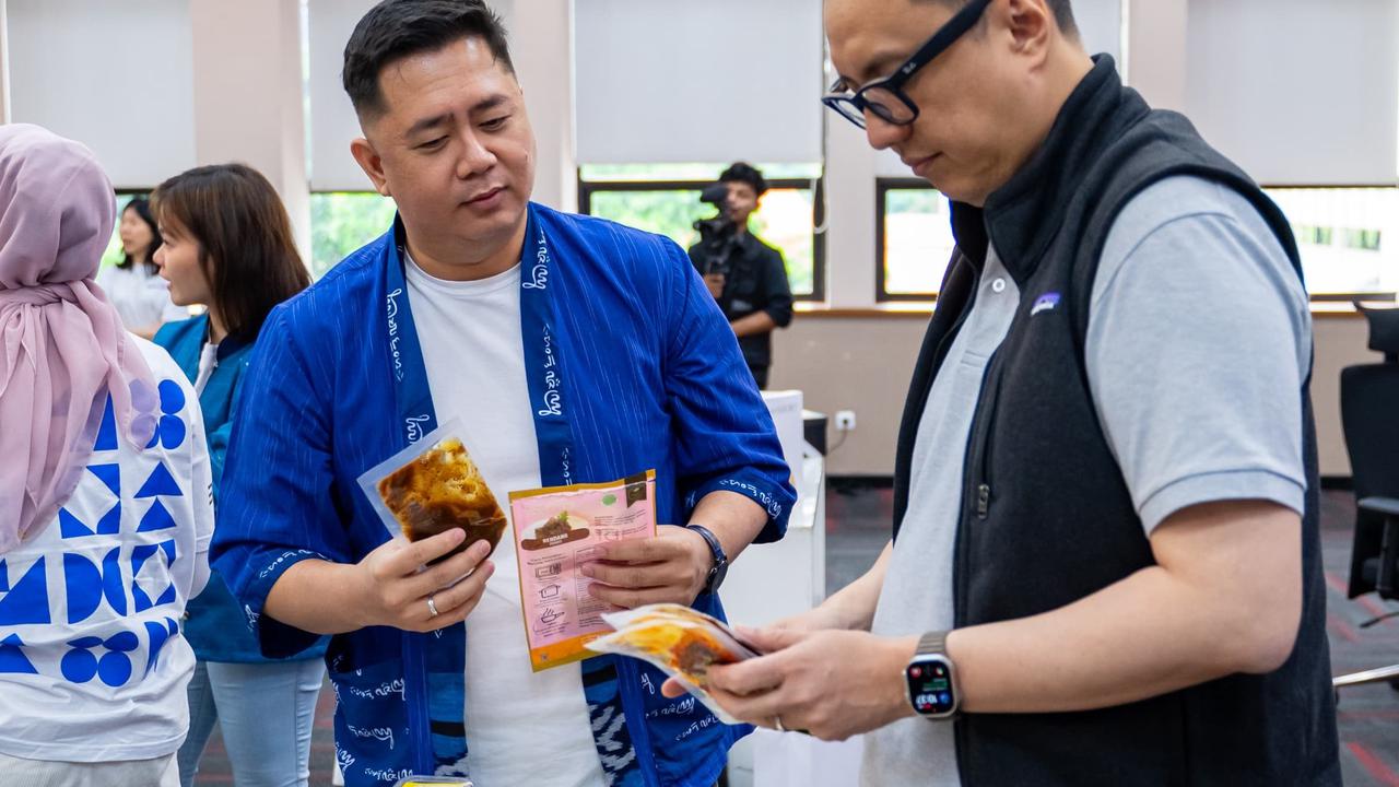 brand DBFOODS dengan produk pertama Dendeng Balado dalam kemasan vacuum pouch.