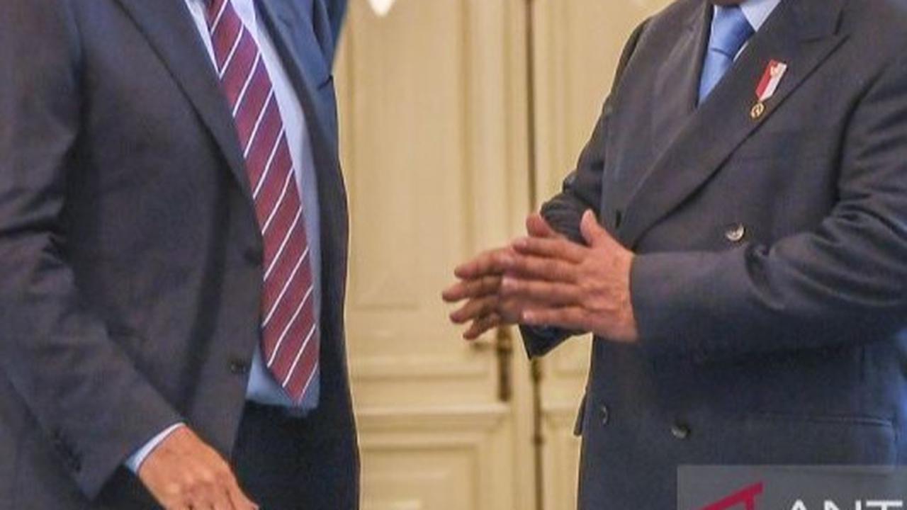 Bill Gates Beri Kucing Kesayangan Prabowo Boneka Paus, Suasana Pertemuan Jadi Hangat
