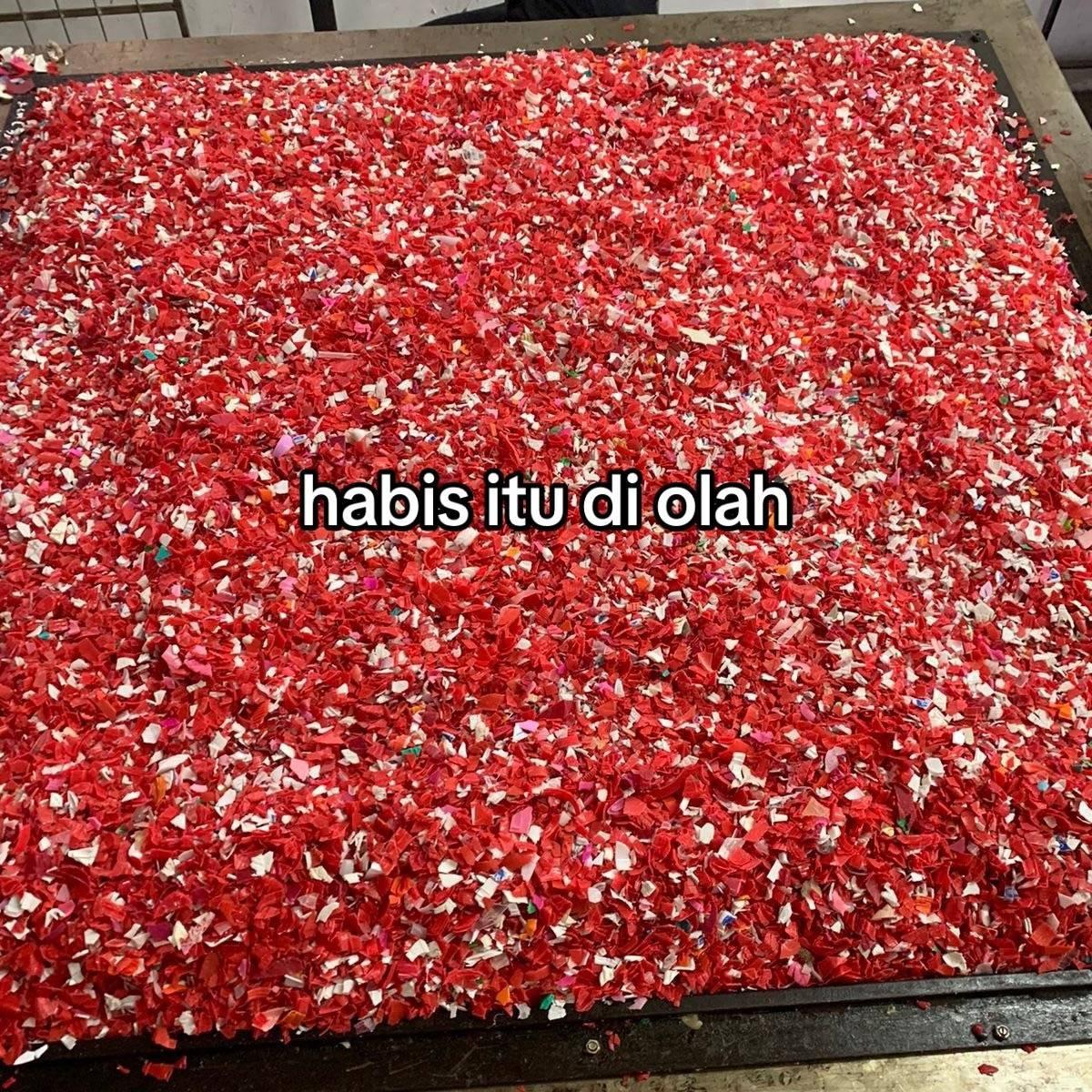 Kumpulkan Sampah Lalu Diolah Jadi Produk Pensil Holder, Kisah Sukses Wanita Bangun Usaha Ini Tuai Pujian Warganet