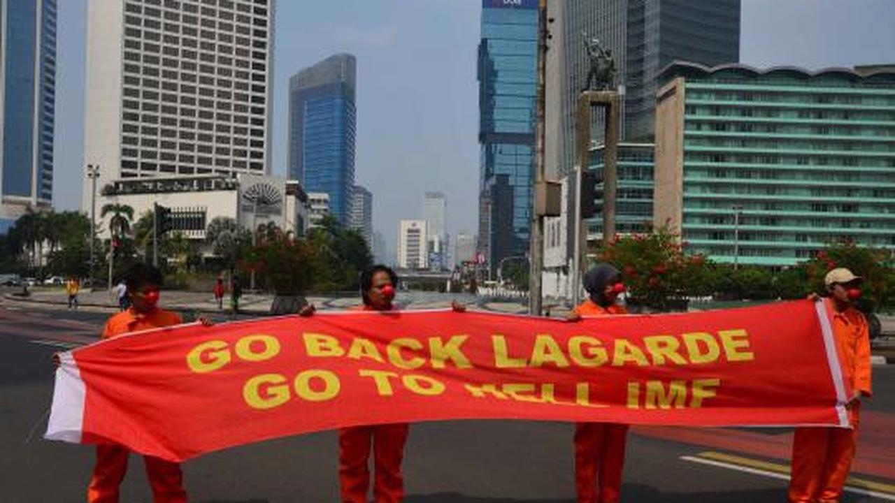 Demo tolak kedatangan IMF ke Jakarta