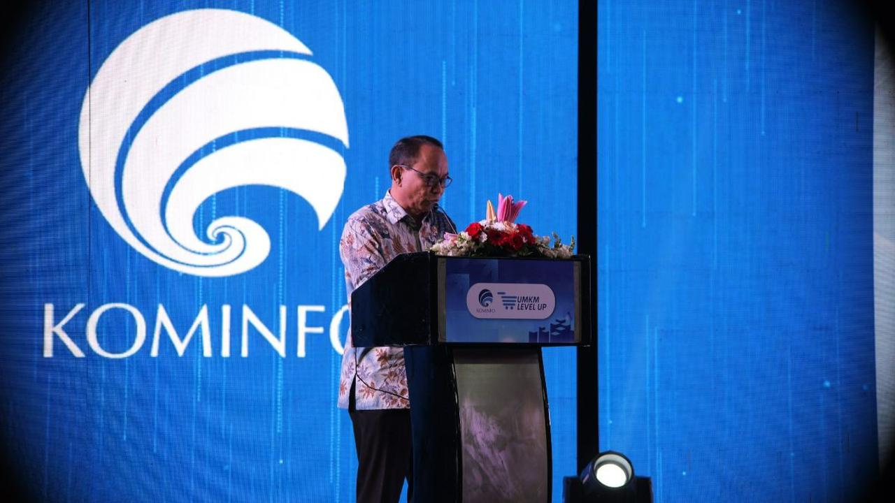 Menkominfo Sebut Program UMKM Level Up, Bantu Pelaku Usaha Adopsi Teknologi Digital