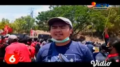 Mahasiswa yang tergabung dalam aliansi Trunojoyo Bergerak memblokade Jembatan Suramadu hingga menduduki gedung DPRD Bangkalan sebagai bentuk penolakan terhadap Omnibus Law UU Cipta Kerja.