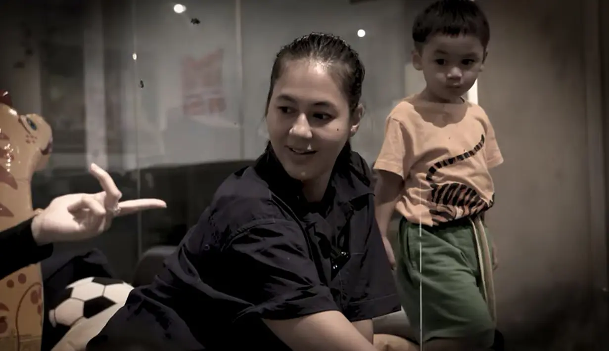 Nathalie Holscher (Youtube/Baim Paula)