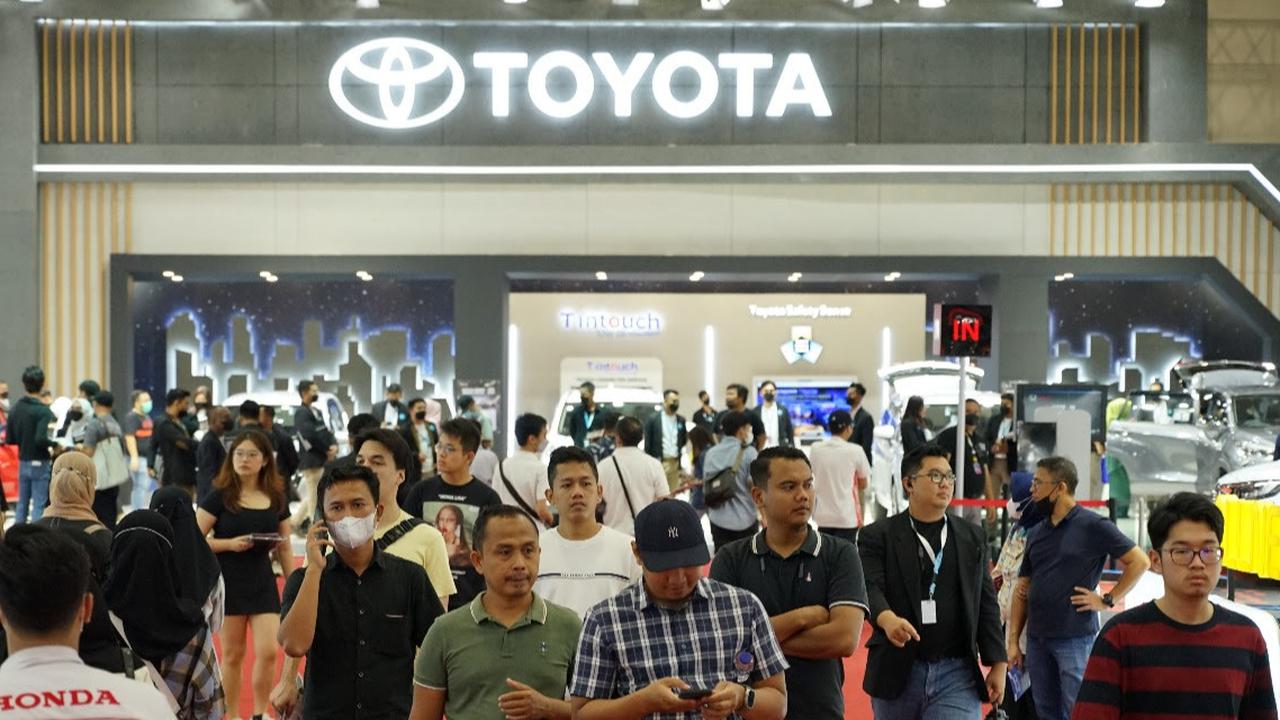 Meningkatkan Penjualan Otomotif, MUF GJAW 2024 Menawarkan Promo Cicilan Terjangkau