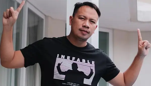 Tante Ernie Jadi Wajah Baru Serial Original Vidio Bertajuk Open BO 2 ...
