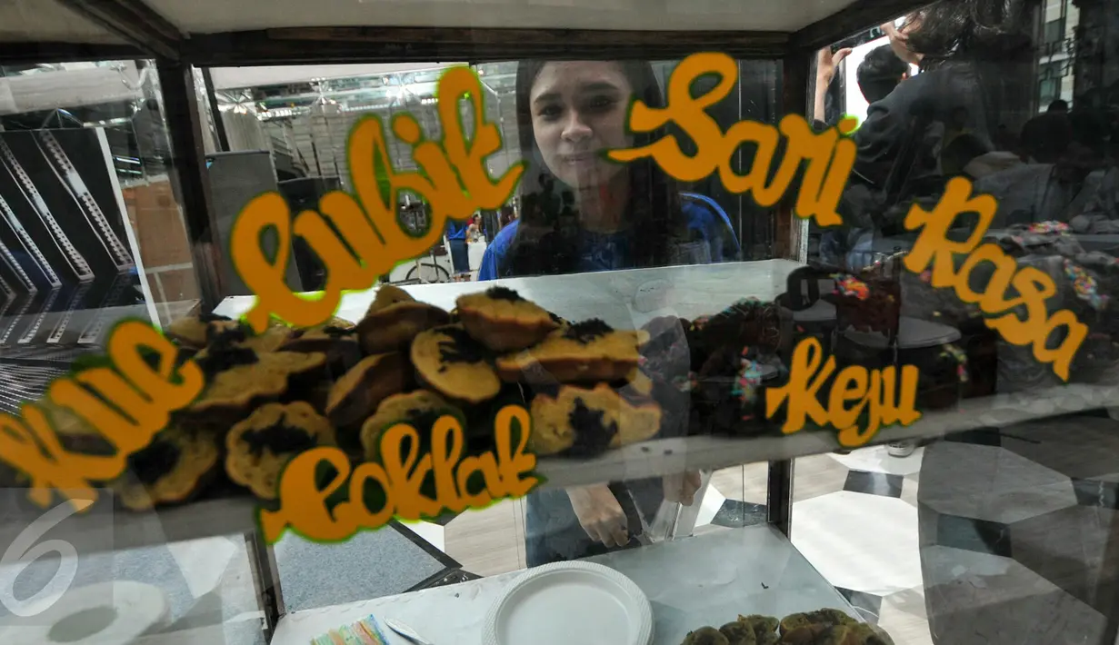 Kue Cubit menjadi tren dengan pencarian tertinggi di tahun 2015 versi google search, Jakarta, Rabu (16/12/2015). Selain Kue Cubit, Batu Akik dan GO-JEK juga masuk Year in Search 2015 (Liputan6.com/Yoppy Renato)