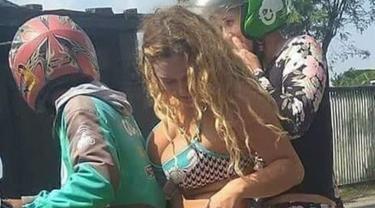 7 Momen Ngakak Penumpang Maksa Naik Ojek Online