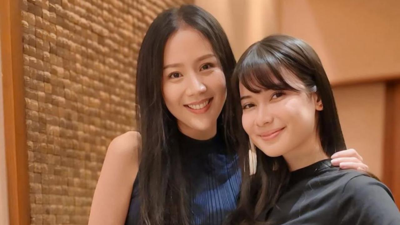 Jadi Teman Dekat, 4 Potret Kebersamaan Agnes Jennifer dan Iris Wullur Jadi Sorotan Netizen