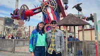 Potret Kenes Andari dan Wingky Wiryawan Liburan di Amerika Serikat, Seru Kunjungi Coney Island