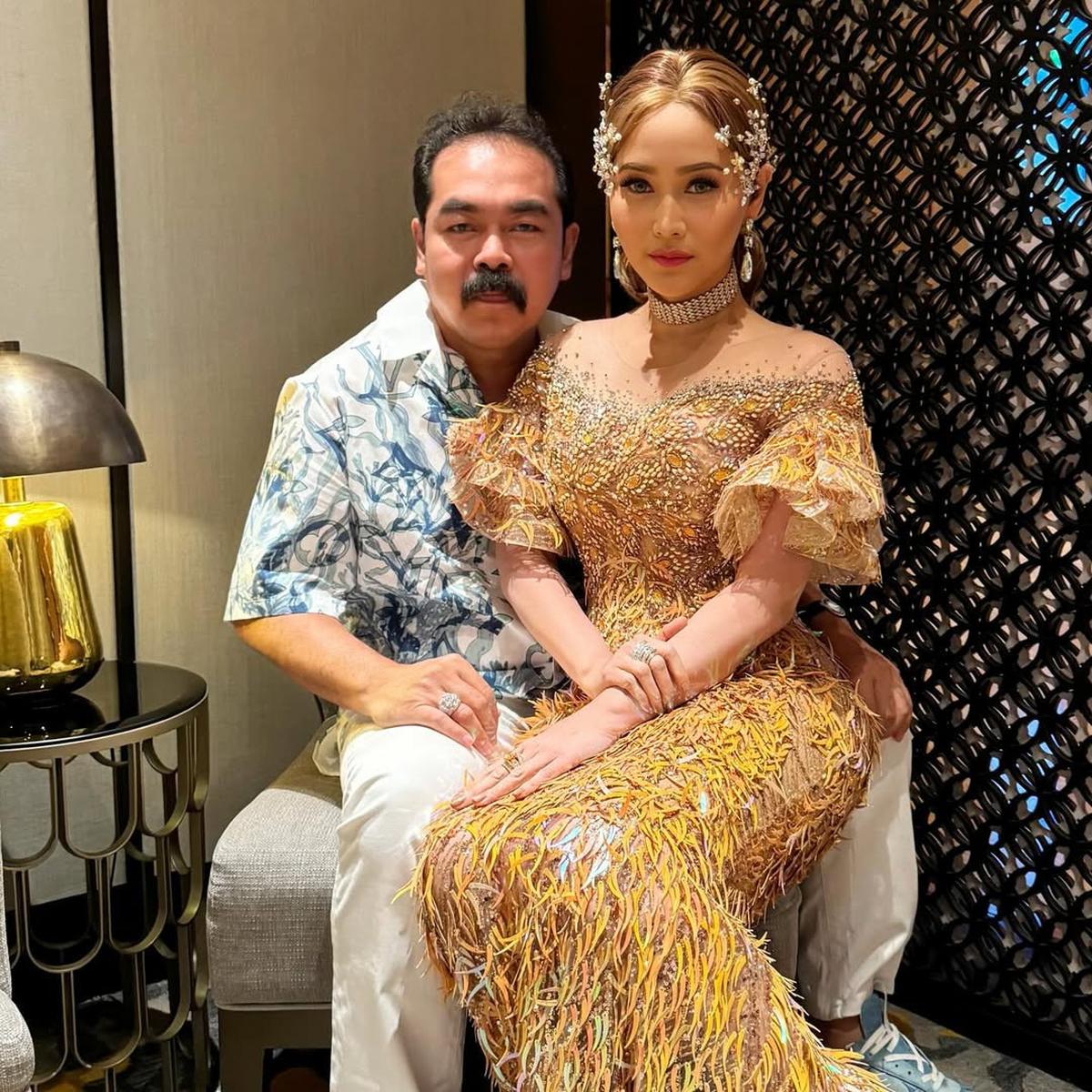 Pengakuan Ivander Damares Jadi Anak Inul Daratista, Ungkap Suka Duka Anak Artis - Sampaikan Pesan Menyentuh
