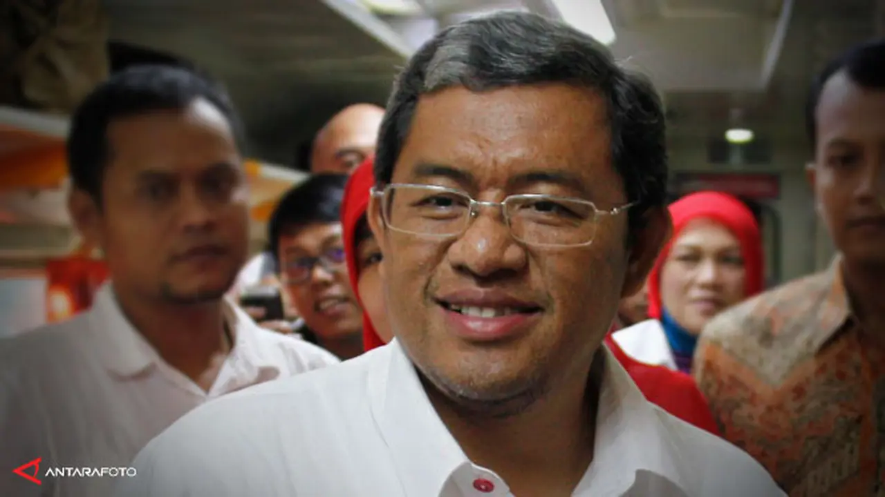 aher-kerja-bakti130212b.jpg