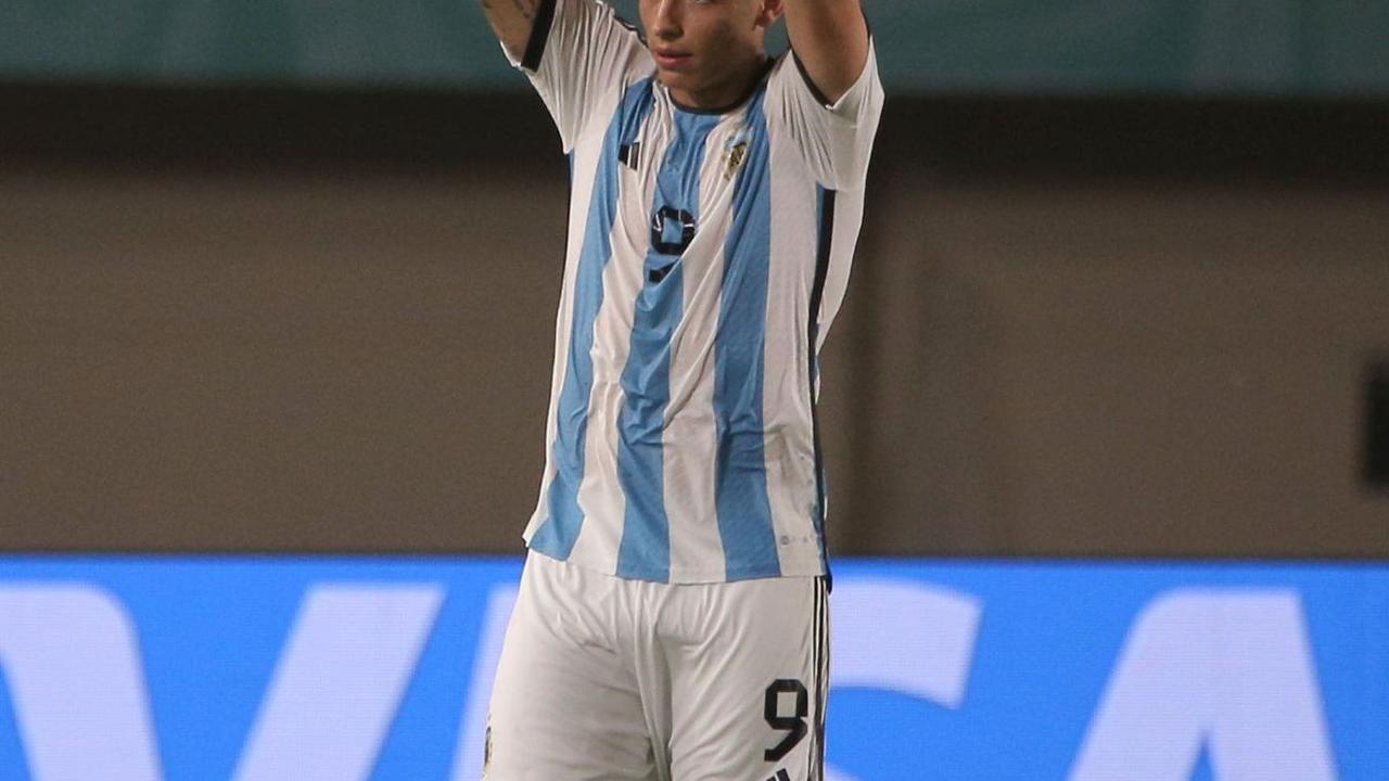 Pada akhirnya tak ada gol lagi tercipta. Jepang U-17 1-3 Argentina U-17.<br>
