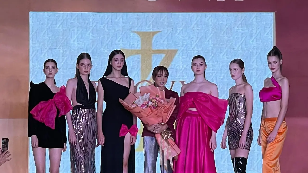 Desainer Putry Poyz Gelar Zelovva Show di Jakarta sebelum berangkat ke pekan Paris Fashion Week