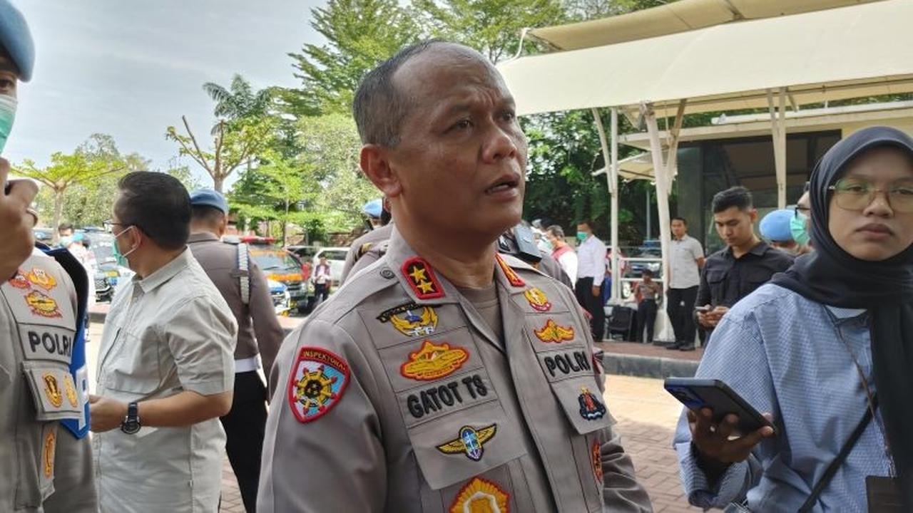 Polda Sumbar Ungkap Sabu 50 Kg: 9 Polisi Berprestasi Terima Penghargaan, Modus Jaringan Internasional Terungkap!