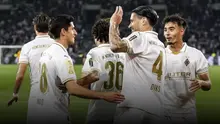 Kevin Diks dalam uji coba pramusim timnya, Borussia Monchengladbach, melawan Valencia di Borussia-Park, Minggu (3-8-2025). (Dok.borussia.com)