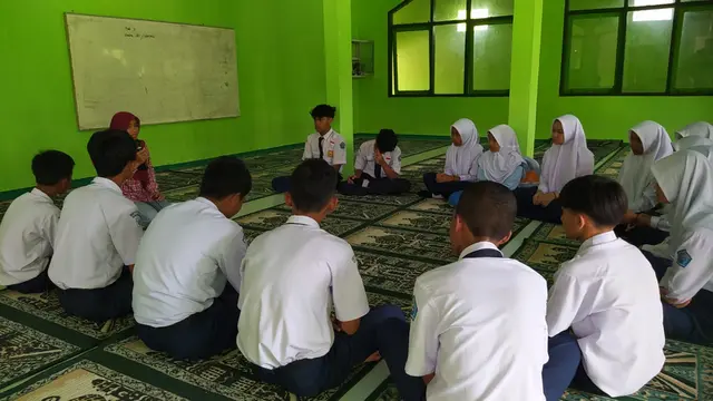 Pegiat Cek Fakta