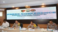 Penetapan 5 tersangka ini diumumkan langsung oleh Kapolda Sulut Irjen Pol Roycke Harrie Langie di Markas Polda Sulut pada, Senin (7/4/2025).