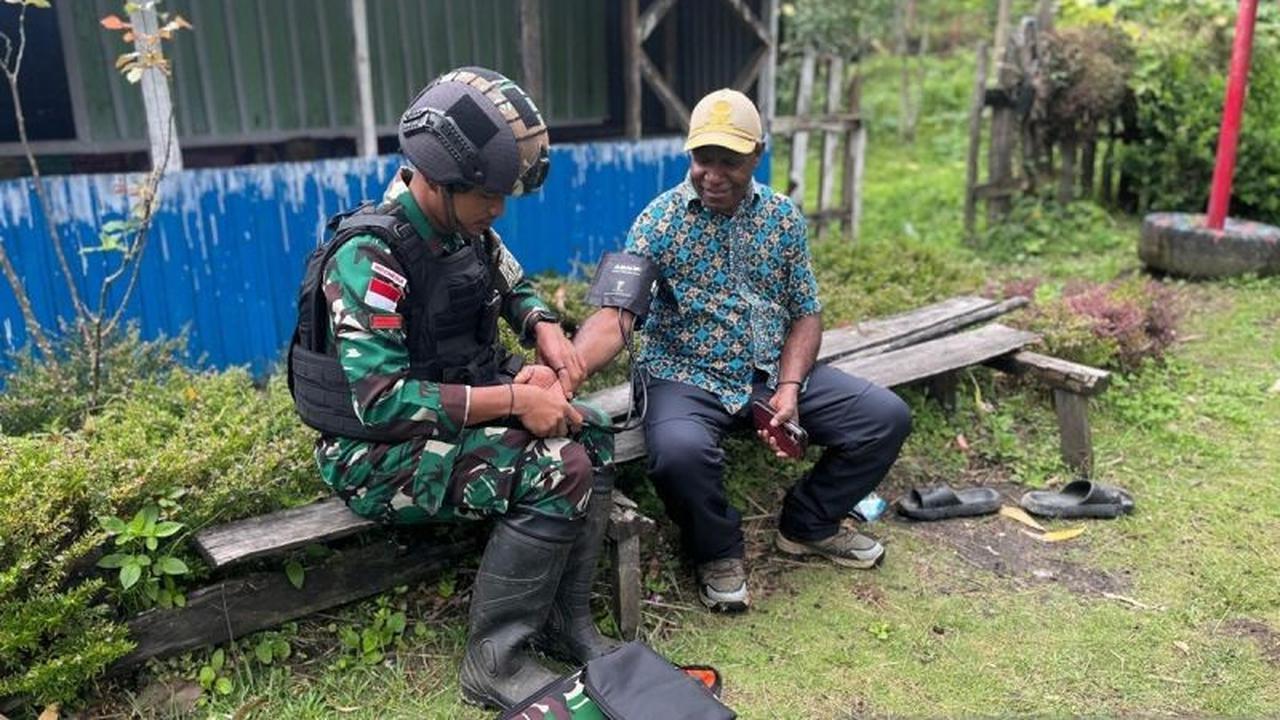 Satgas Yonif 511/DY Perkuat Layanan Kesehatan TNI Papua untuk Warga Lanny Jaya