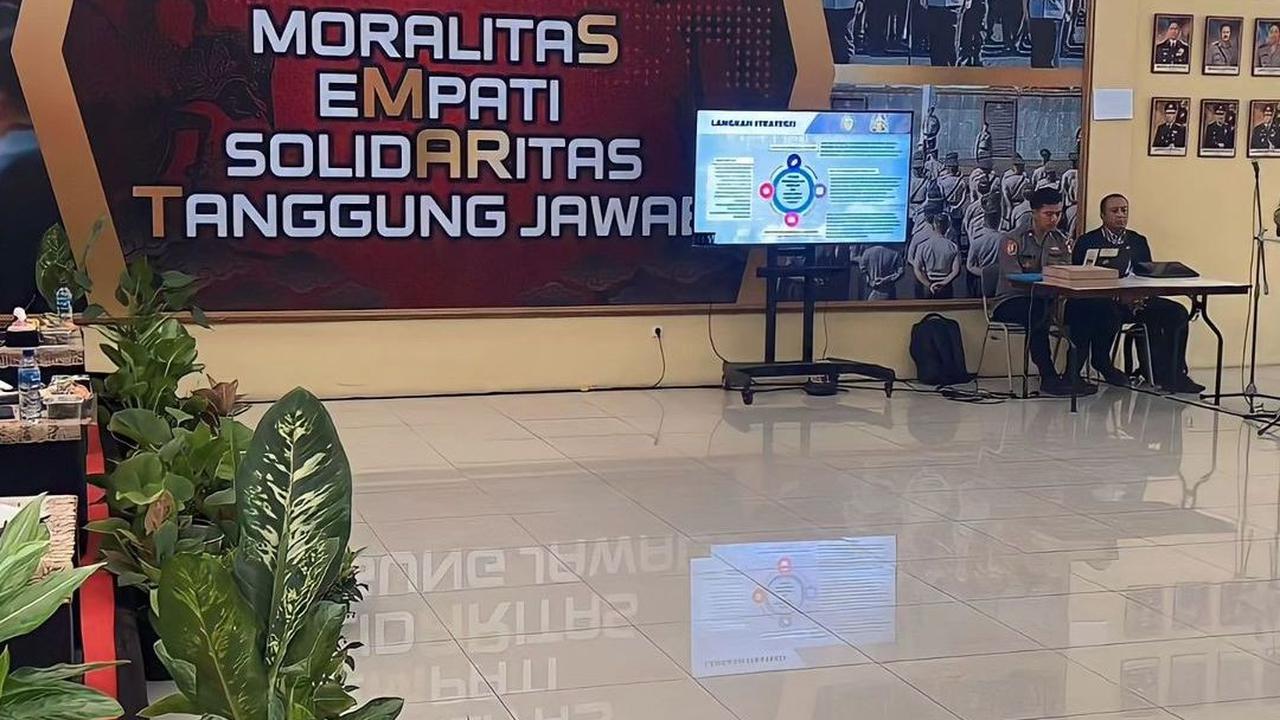 Mantan Jenderal Polri Beri Materi ke Calon Jenderal