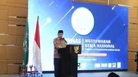 Ketua Umum Lembaga Persahabatan Ormas Islam (LPOI) Said Aqil Siradj memimpin jalannya Mukernas LPOI, bertema "Memperkuat Persahabatan untuk Memperkokoh NKRI”. (Dok. Liputan6.com/Muhammad Radityo Priyasmoro)