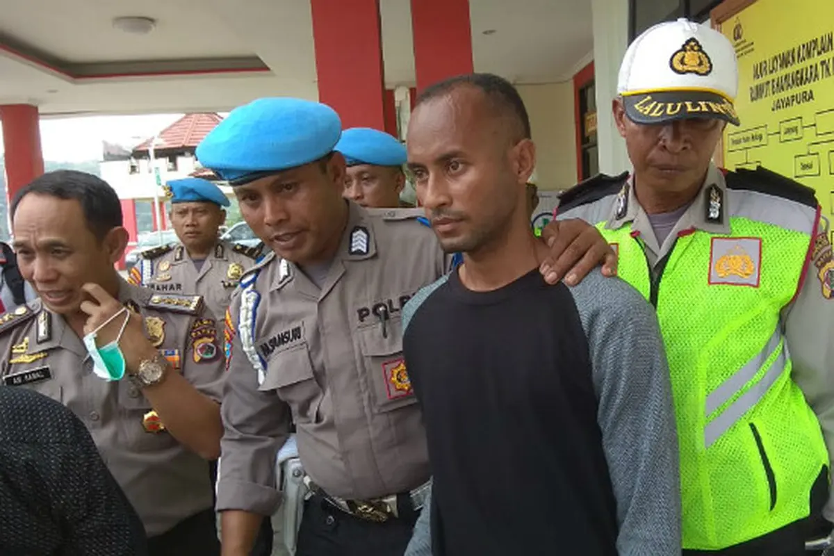Cerita Anggota Polisi Menyelamatkan Diri dari Tembakan Kelompok Bersenjata Papua