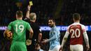 Manchester City tidak pernah menang, 1 kali imbang dan 1 kali kalah, di Liga Inggris musim lalu saat laga dipimpin oleh wasit Martin Atkinson. (Foto: AFP/Oli Scarff)
