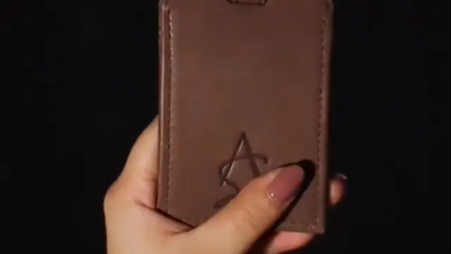 Ternyata ini Souvenir Pernikahan Angga Yunanda dan Shenina (credit: Tiktok/rovegift)