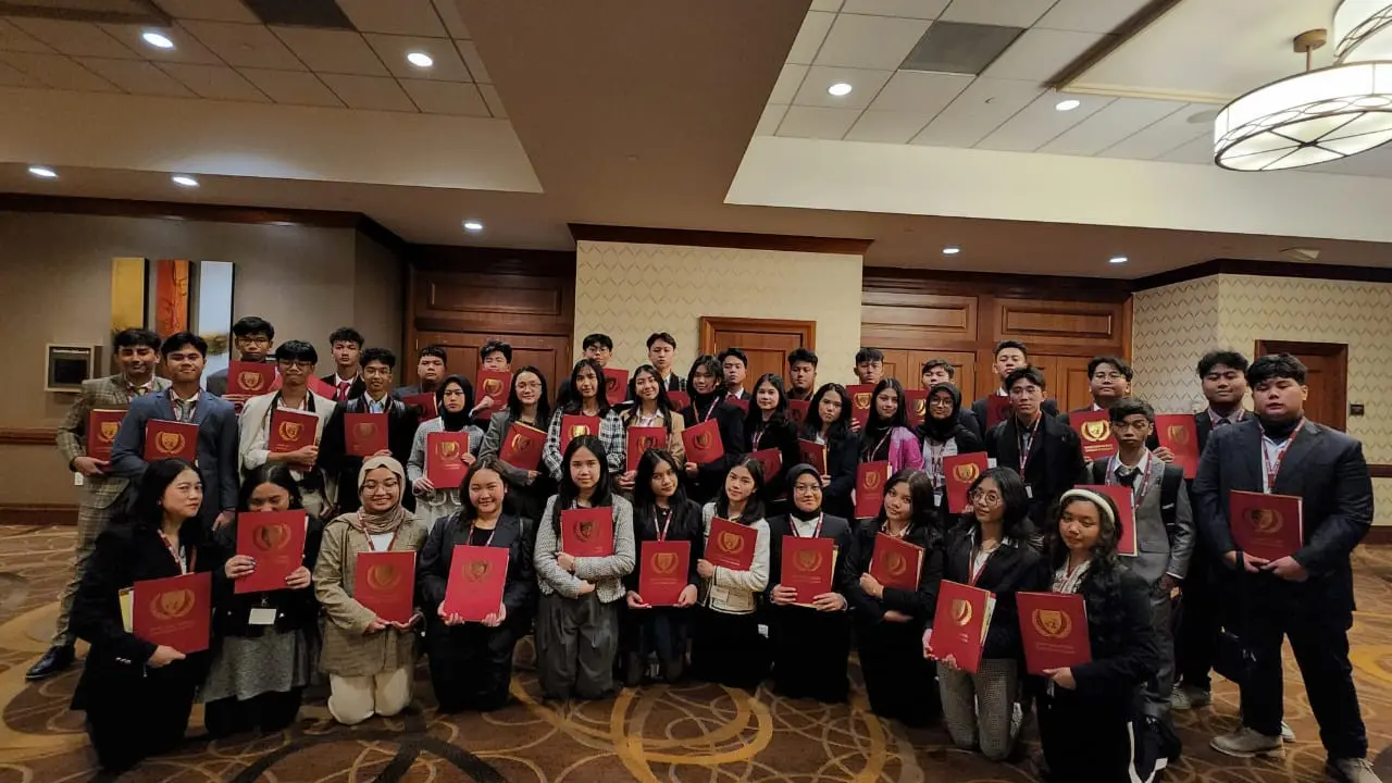 SMA Labschool Jakarta Wakili Indonesia dalam Simulasi Sidang PBB Harvard Model United Nations (HMUN) di AS