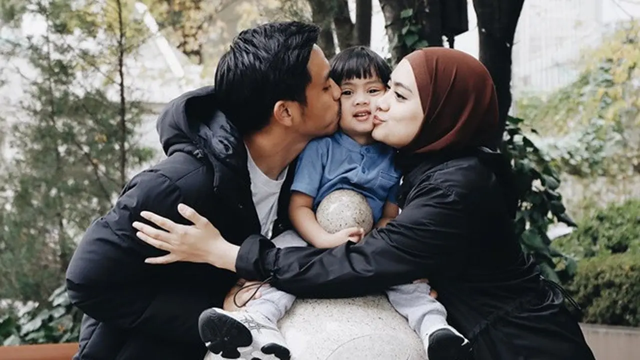 Jadi Anak Hits, Ini 6 Potret Gemas Sekala Anak Ayudia Bing Slamet