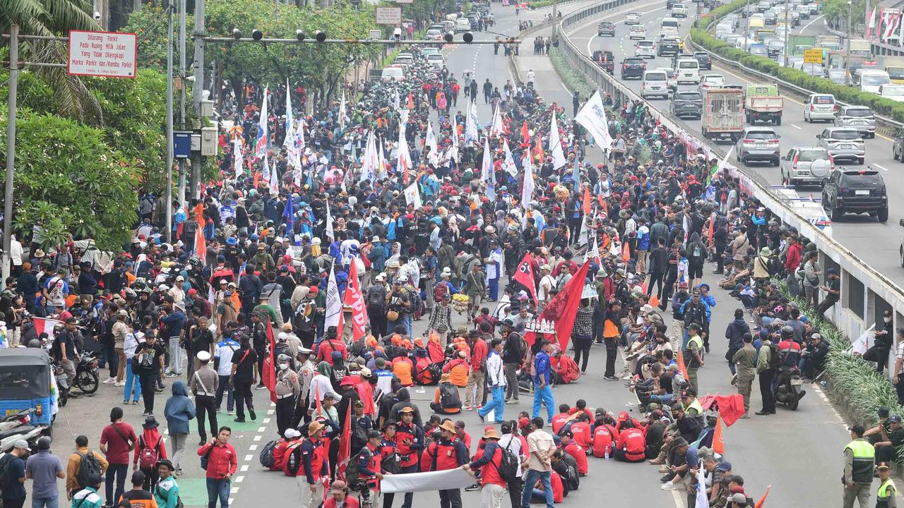 Hari Demokrasi Internasional: Buruh Masih Rentan Alami Pembungkaman, Ujung-ujungnya Dipecat