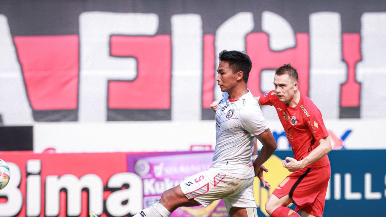 Sementara Arema masih tetap tanpa kemenangan pada laga BRI Liga 1 musim ini. 

Raihan tiga poin dari sembilan laga (M0 S3 K6) membuat Arema tak mengubah posisinya yang terbawah.