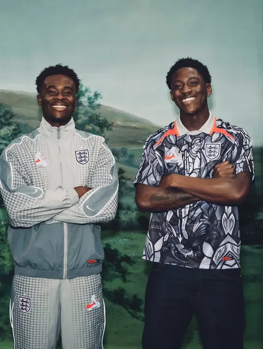 Tim nasional Inggris memperkenalkan koleksi gaya hidup hasil kolaborasi Nike dan Palace Skateboards sebagai bagian dari program Nike X2.