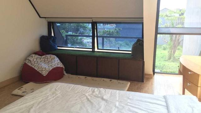 Rumah Industrial Modern Super Keren yang Memanfaatkan Material Daur Ulang