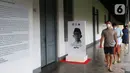 Pengunjung pelajar menyaksikan diorama sejarah pada Pameran Retrospeksi di museum Kebangkitan Nasional di Jakarta, Sabtu (21/5/2022). Pameran Retrospeksi tersebut dalam rangka memperingati hari Kebangkitan Nasional yang berlangsung dari tanggal 20 Mei - 18 Juni 2022. (Liputan6.com/Johan Tallo)