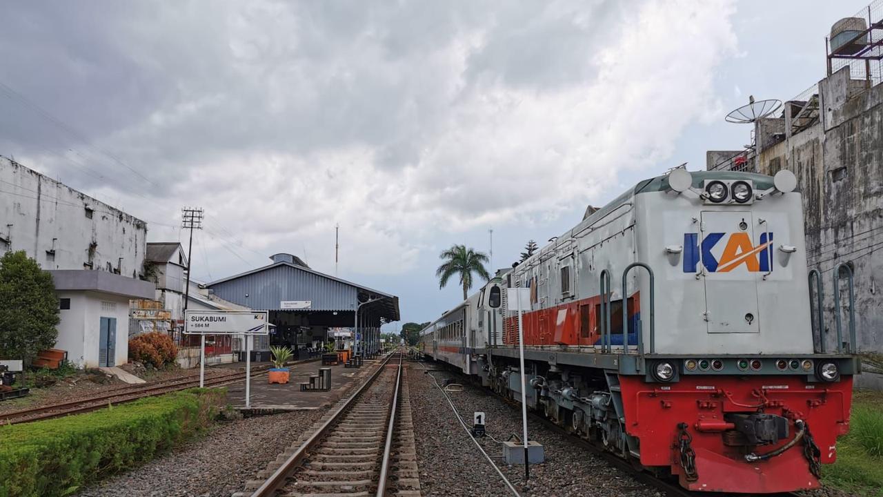 Kereta Api Pangrango Bogor-Sukabumi kembali beroperasi pasca evakuasi longsoran. (Dok KAI)