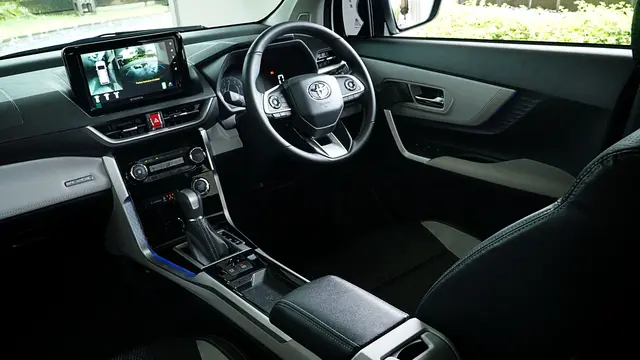 Interior Toyota Veloz