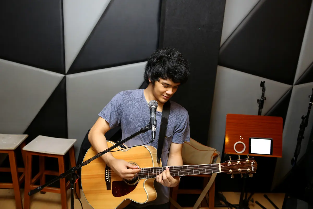 Mikha Angelo