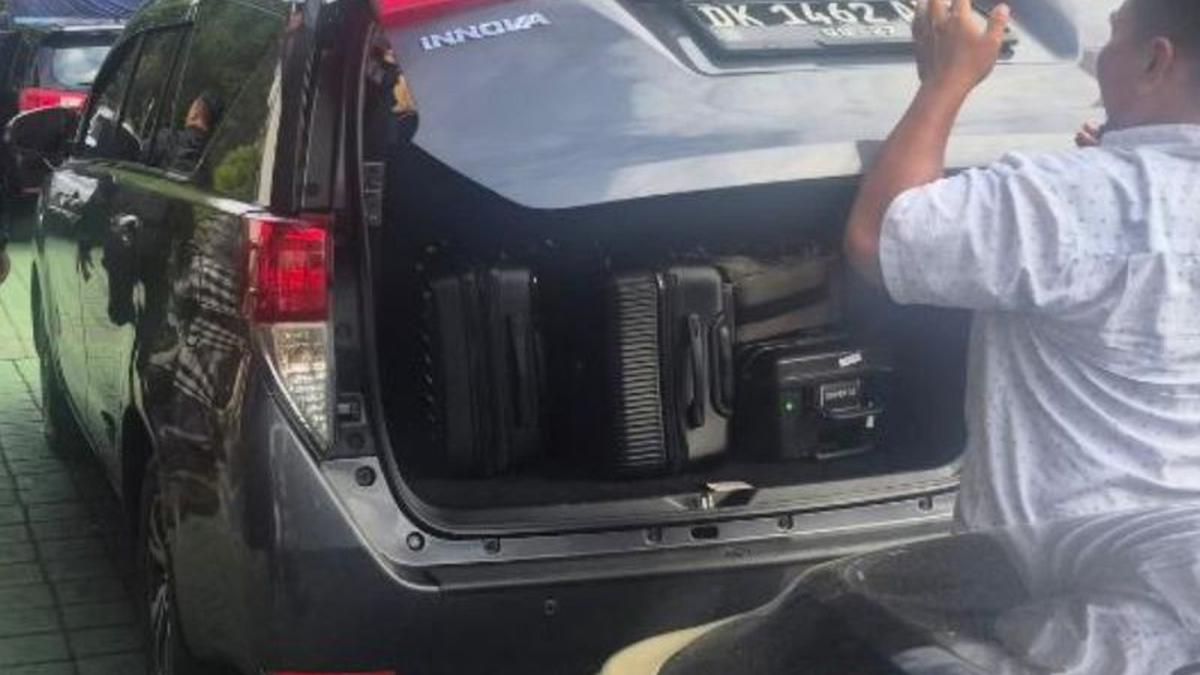 KPK Sita Sejumlah Barang Penting Usai Geledah Imigrasi Denpasar
