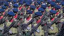 5.888 personel gabungan dikerahkan untuk mengamankan HUT ke-79 Bhayangkara di Monas, Jakarta, Selasa (1/7/2025). (BAY ISMOYO/AFP)