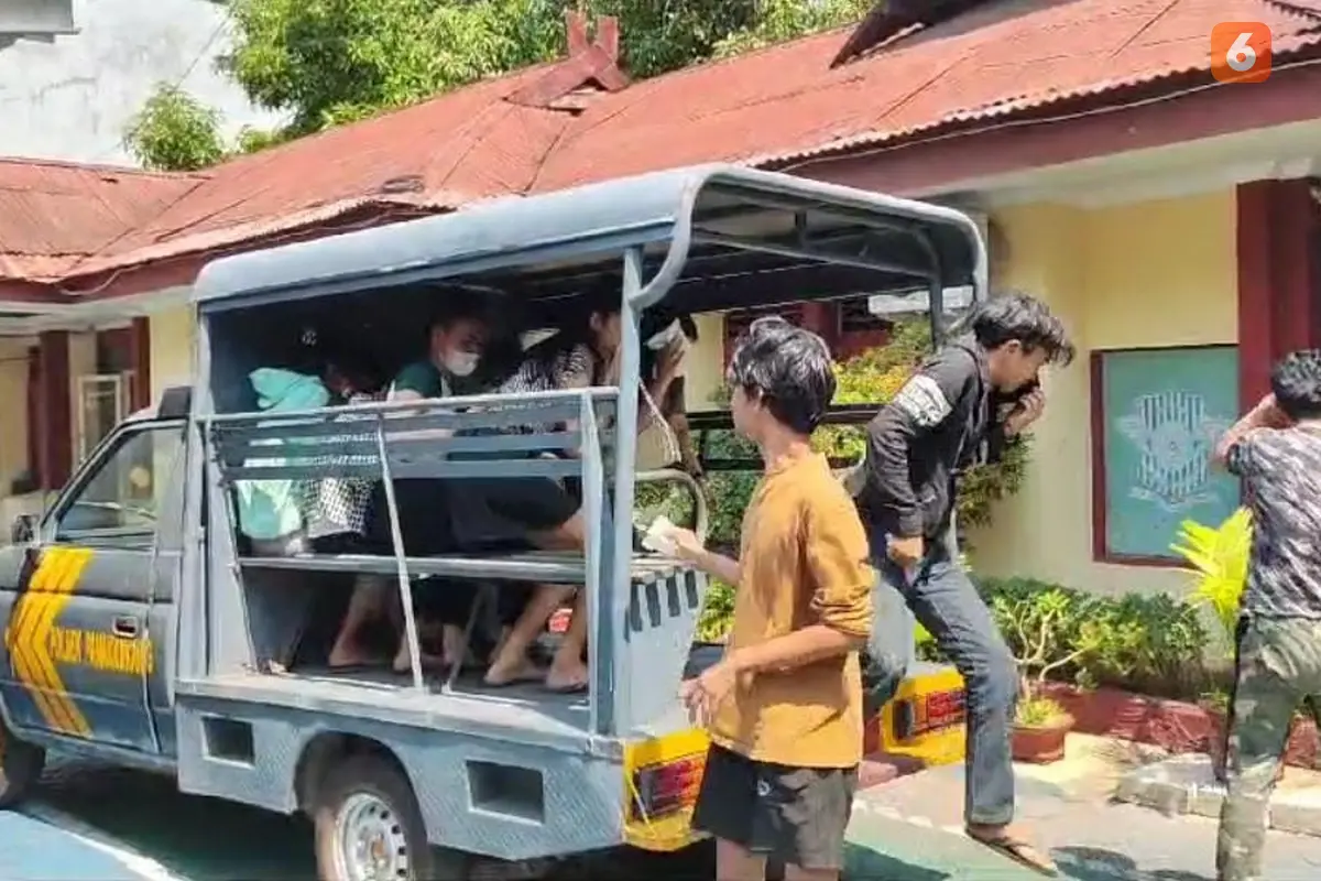 Polsek Panakkukang ungkap kasus prostitusi online di Makassar (Liputan6.com/Fauzan)